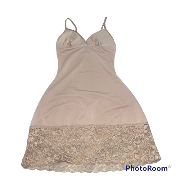 Yummie Tummie Peek-A-Boo Slip Nude size small like new - Picture 2 of 5